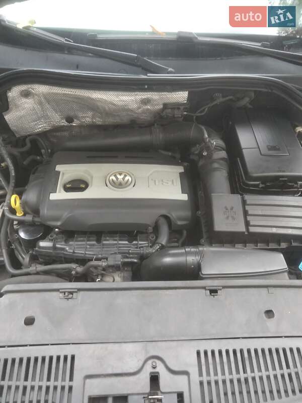Внедорожник / Кроссовер Volkswagen Tiguan 2014 в Шостке