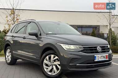 Позашляховик / Кросовер Volkswagen Tiguan 2021 в Мукачевому