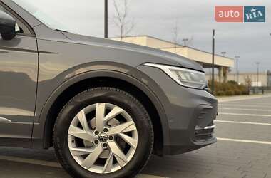 Внедорожник / Кроссовер Volkswagen Tiguan 2021 в Мукачево