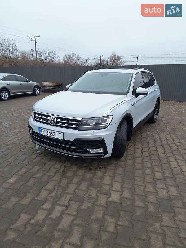 Позашляховик / Кросовер Volkswagen Tiguan 2018 в Долинській