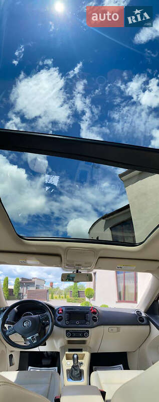 Внедорожник / Кроссовер Volkswagen Tiguan 2012 в Львове