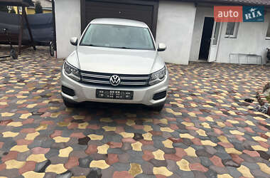 Внедорожник / Кроссовер Volkswagen Tiguan 2012 в Городке