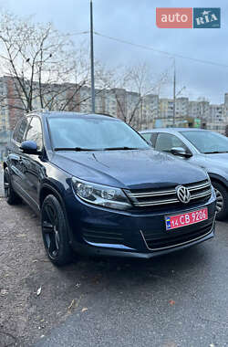 Позашляховик / Кросовер Volkswagen Tiguan 2016 в Києві