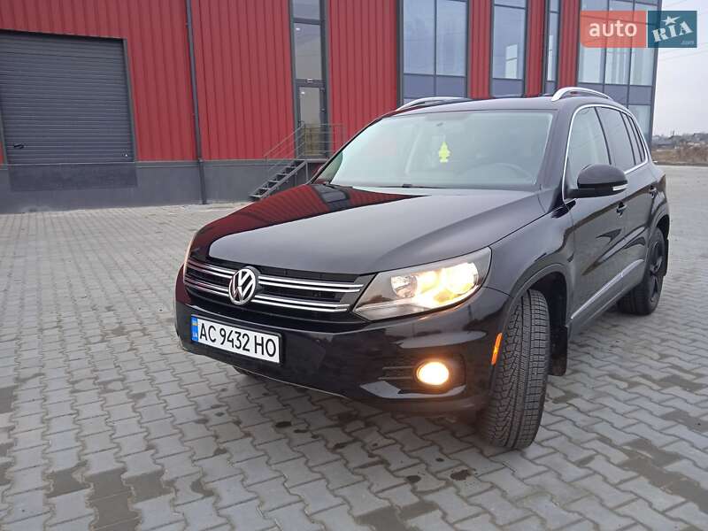 Внедорожник / Кроссовер Volkswagen Tiguan 2014 в 