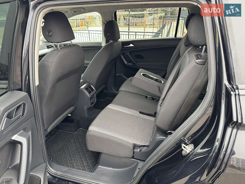 Внедорожник / Кроссовер Volkswagen Tiguan 2019 в Ровно