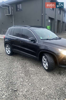 Внедорожник / Кроссовер Volkswagen Tiguan 2008 в 