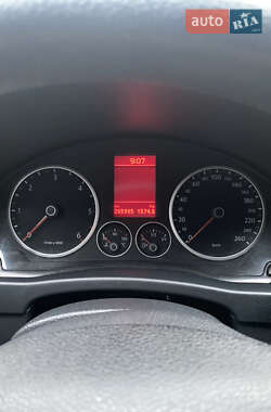 Внедорожник / Кроссовер Volkswagen Tiguan 2008 в 
