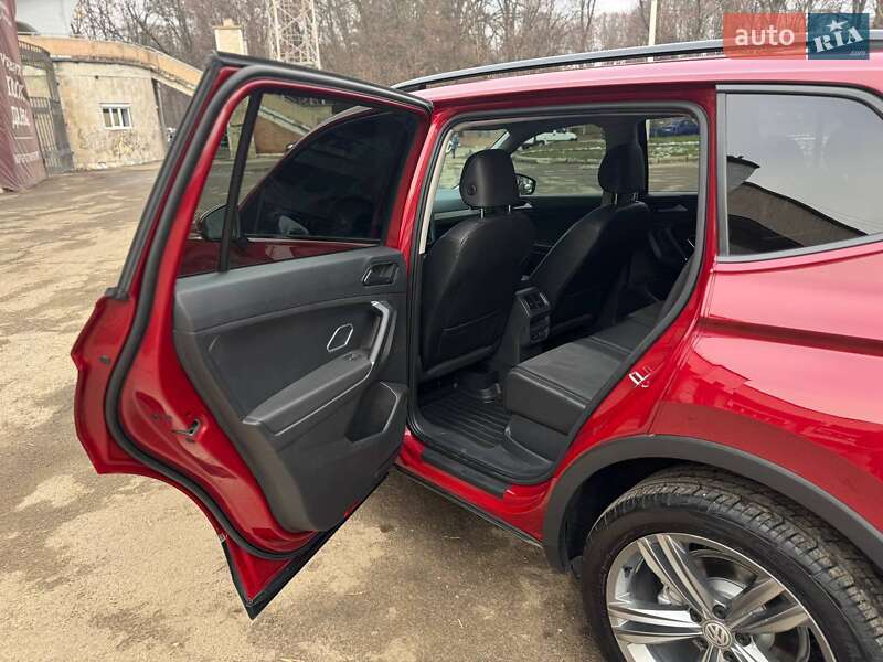 Внедорожник / Кроссовер Volkswagen Tiguan 2018 в Ивано-Франковске фото 9 Внедорожник / Кроссовер Volkswagen Tiguan 2018 в Ивано-Франковске