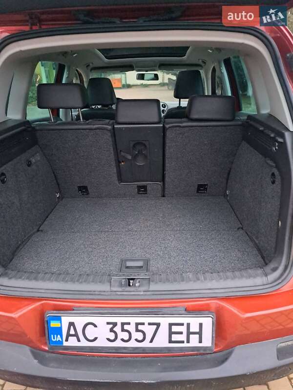Внедорожник / Кроссовер Volkswagen Tiguan 2010 в Луцке