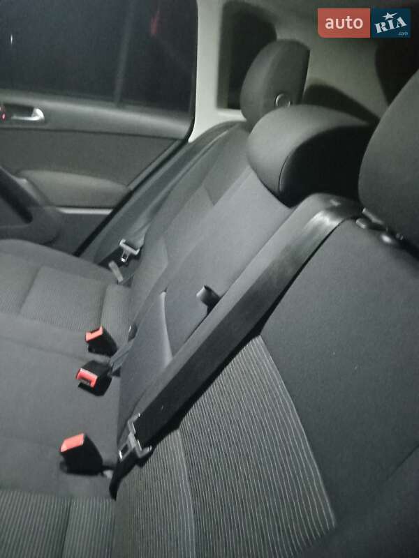 Внедорожник / Кроссовер Volkswagen Tiguan 2014 в Шостке