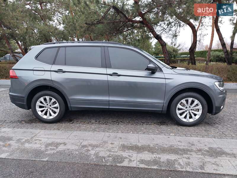 Внедорожник / Кроссовер Volkswagen Tiguan 2019 в Днепре