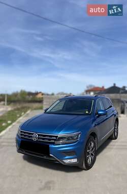 Позашляховик / Кросовер Volkswagen Tiguan 2017 в Києві