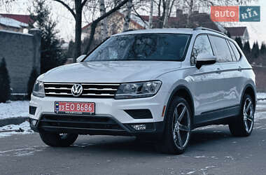 Внедорожник / Кроссовер Volkswagen Tiguan 2018 в Ровно