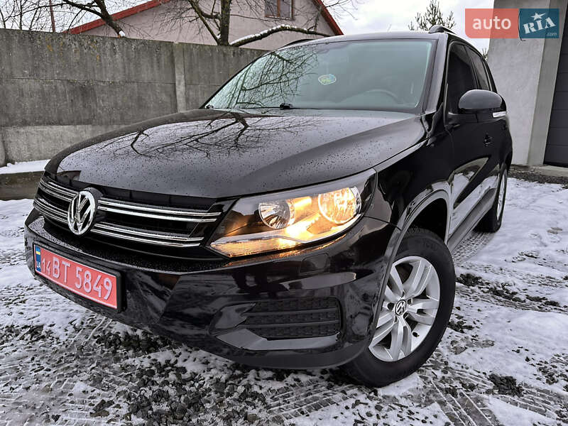 Внедорожник / Кроссовер Volkswagen Tiguan 2016 в Львове