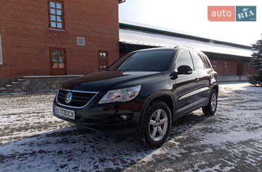 Внедорожник / Кроссовер Volkswagen Tiguan 2008 в Дунаевцах