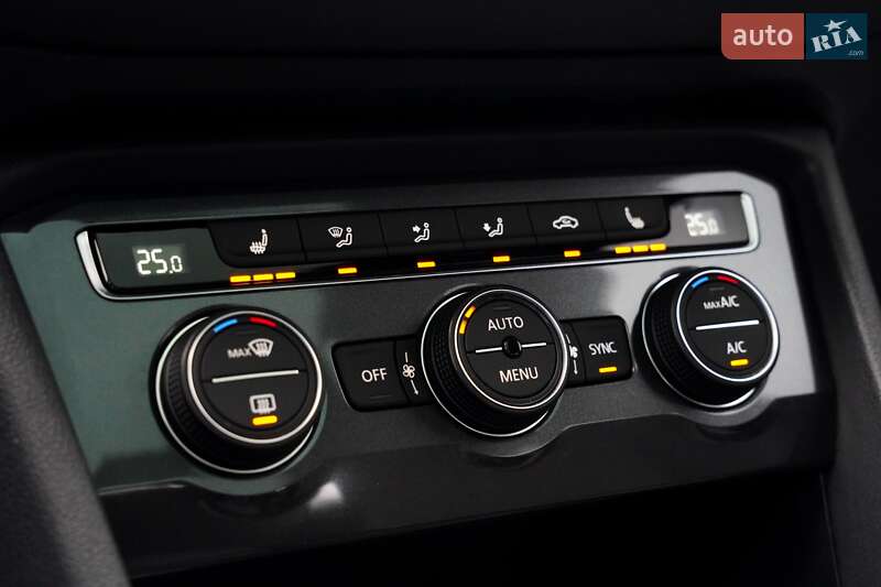 Внедорожник / Кроссовер Volkswagen Tiguan 2019 в Черновцах