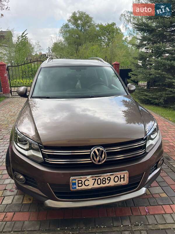 Внедорожник / Кроссовер Volkswagen Tiguan 2015 в Львове