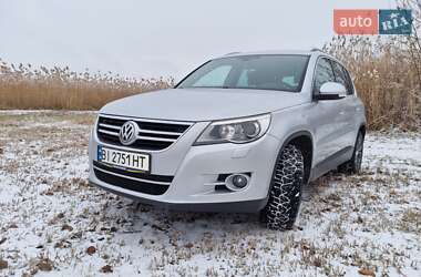 Внедорожник / Кроссовер Volkswagen Tiguan 2010 в Котельве