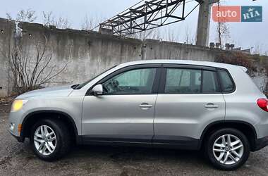 Внедорожник / Кроссовер Volkswagen Tiguan 2010 в Киеве