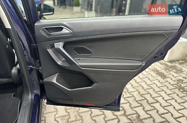 Позашляховик / Кросовер Volkswagen Tiguan 2020 в 