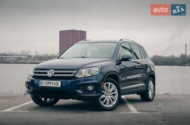 Позашляховик / Кросовер Volkswagen Tiguan 2011 в Києві