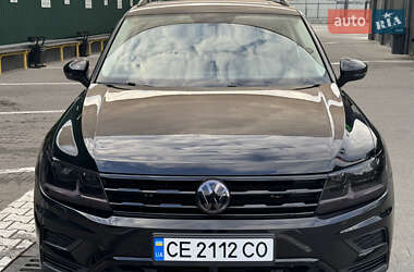 Позашляховик / Кросовер Volkswagen Tiguan 2017 в Чернівцях