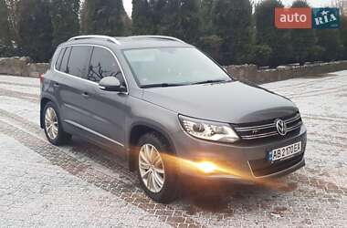 Внедорожник / Кроссовер Volkswagen Tiguan 2012 в Хмельнике