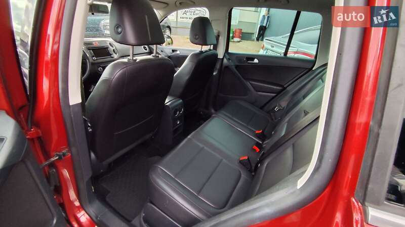 Позашляховик / Кросовер Volkswagen Tiguan 2010 в Чернігові