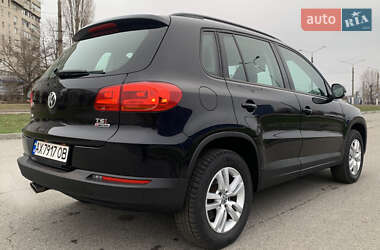 Внедорожник / Кроссовер Volkswagen Tiguan 2016 в Харькове