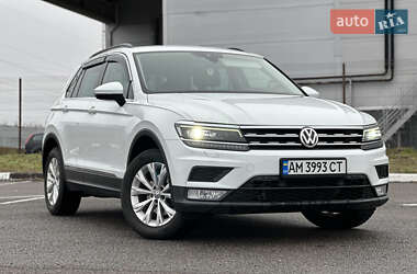 Внедорожник / Кроссовер Volkswagen Tiguan 2017 в Ровно