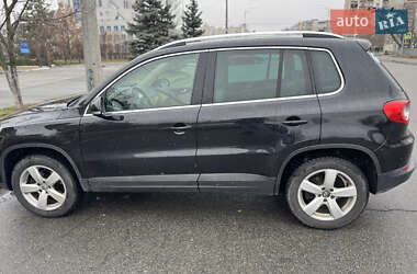 Внедорожник / Кроссовер Volkswagen Tiguan 2008 в 