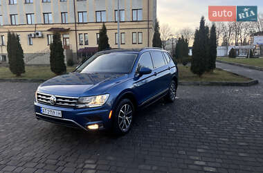 Позашляховик / Кросовер Volkswagen Tiguan 2017 в Коломиї