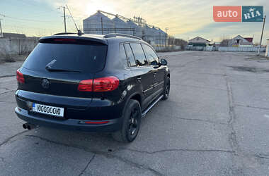 Внедорожник / Кроссовер Volkswagen Tiguan 2010 в Житомире