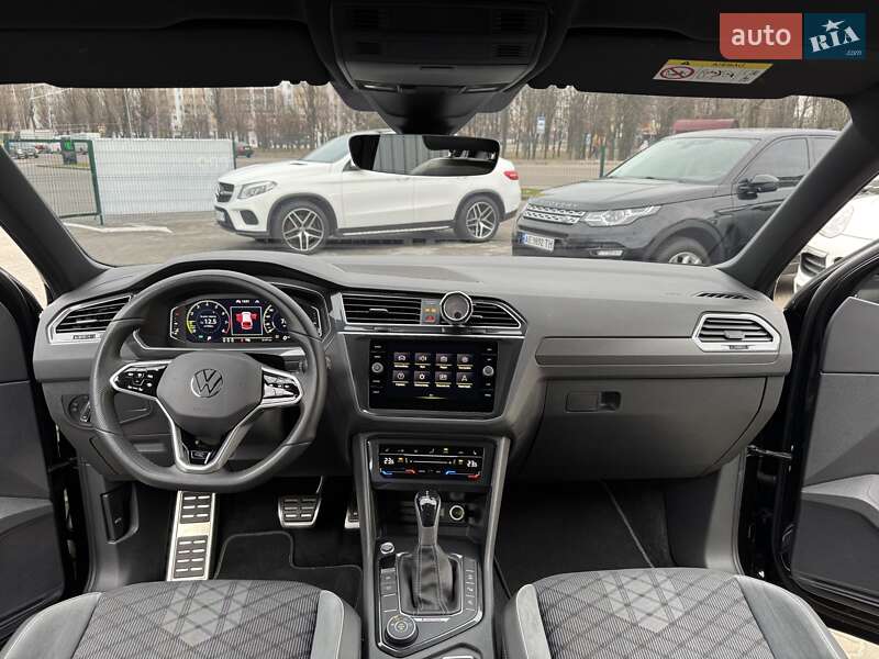 Внедорожник / Кроссовер Volkswagen Tiguan 2021 в Киеве