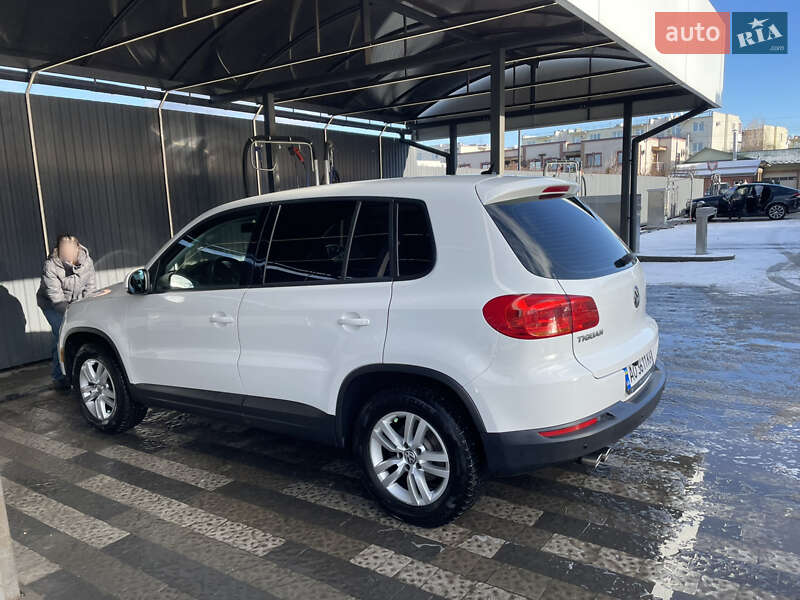 Позашляховик / Кросовер Volkswagen Tiguan 2013 в Ужгороді
