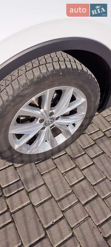 Внедорожник / Кроссовер Volkswagen Tiguan 2018 в Одессе