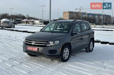 Позашляховик / Кросовер Volkswagen Tiguan 2015 в Львові