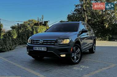 Позашляховик / Кросовер Volkswagen Tiguan 2019 в Одесі