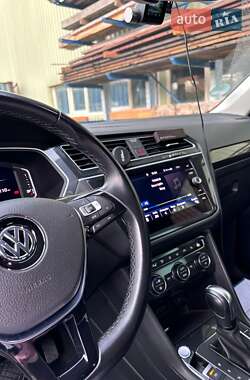 Позашляховик / Кросовер Volkswagen Tiguan 2019 в Львові