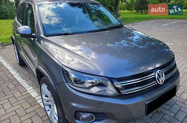 Позашляховик / Кросовер Volkswagen Tiguan 2015 в Львові