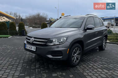 Позашляховик / Кросовер Volkswagen Tiguan 2016 в Хмельницькому