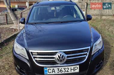 Внедорожник / Кроссовер Volkswagen Tiguan 2010 в Умани