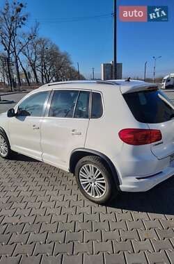 Внедорожник / Кроссовер Volkswagen Tiguan 2012 в Киеве