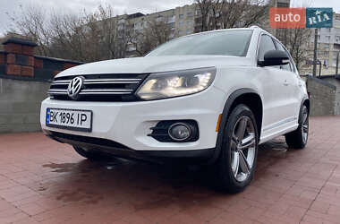 Позашляховик / Кросовер Volkswagen Tiguan 2016 в Рівному