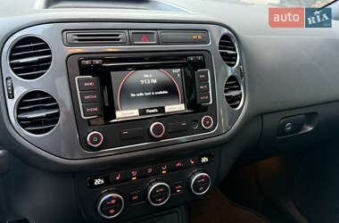 Внедорожник / Кроссовер Volkswagen Tiguan 2013 в 