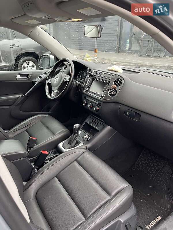 Внедорожник / Кроссовер Volkswagen Tiguan 2013 в Ивано-Франковске фото 8 Внедорожник / Кроссовер Volkswagen Tiguan 2013 в Ивано-Франковске