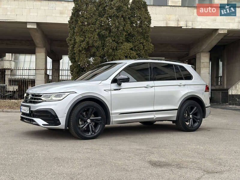 Внедорожник / Кроссовер Volkswagen Tiguan 2021 в 