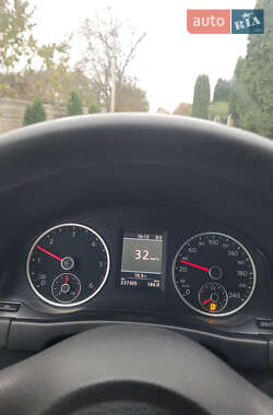 Внедорожник / Кроссовер Volkswagen Tiguan 2011 в 