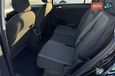 Внедорожник / Кроссовер Volkswagen Tiguan 2019 в 