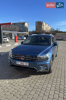 Позашляховик / Кросовер Volkswagen Tiguan 2017 в Івано-Франківську